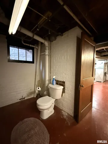 $385,000 | 745 North Academy Street, Galesburg, IL 61401