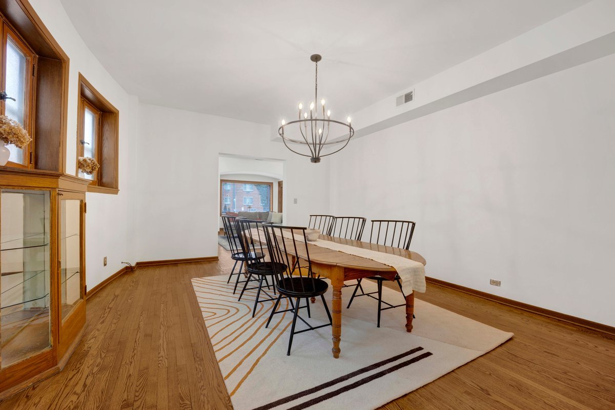 714 West Sheridan Road, Unit 1E Chicago, IL 60613 - Photo 12 of 31 Gallery Image 12