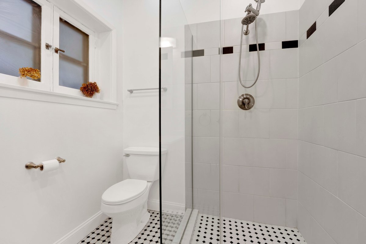 714 West Sheridan Road, Unit 1E Chicago, IL 60613 - Photo 25 of 31 Gallery Image 25