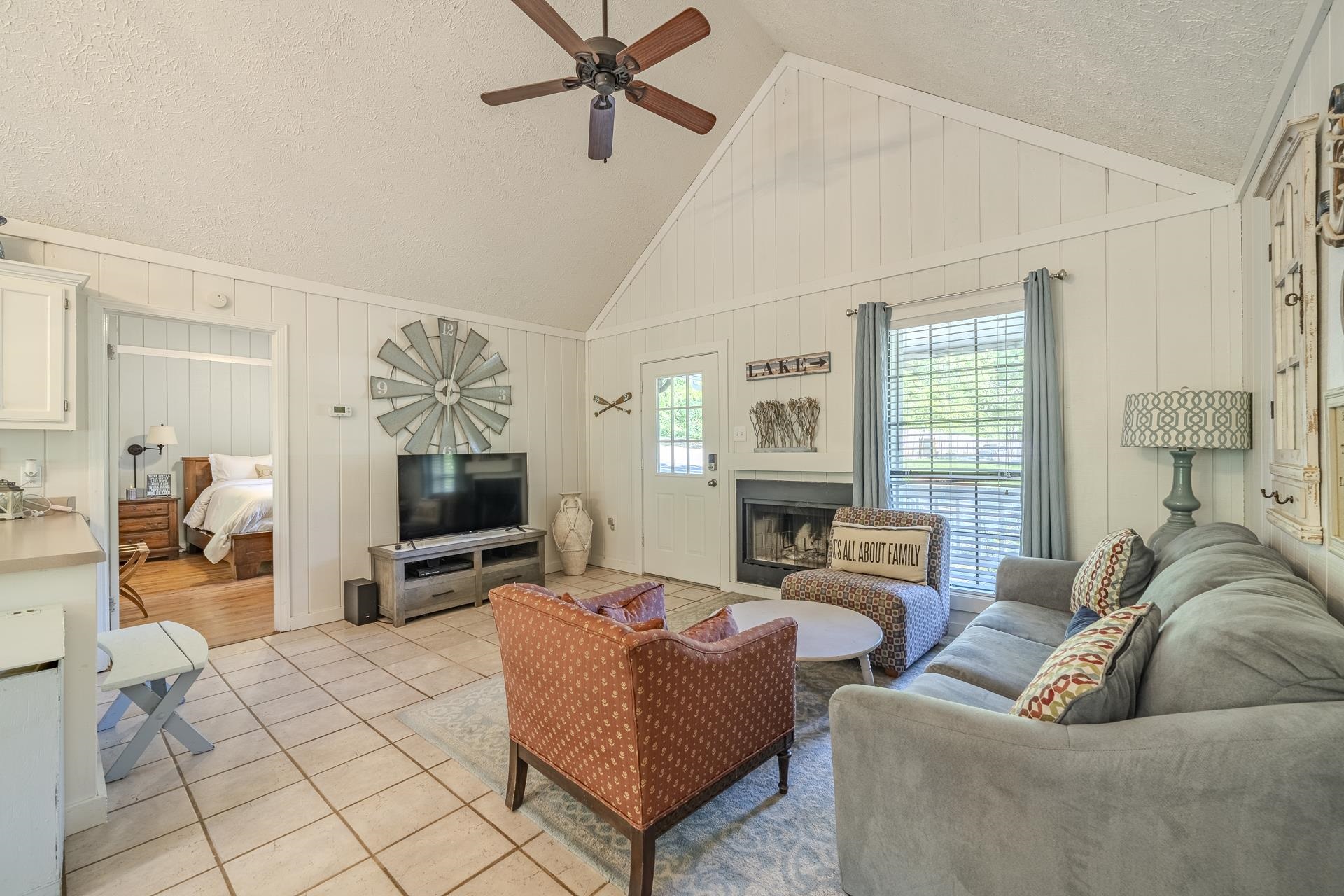 80 Contreau Road Counce, TN 38326 - Photo 7 of 28 a living room with furniture and a flat screen tv