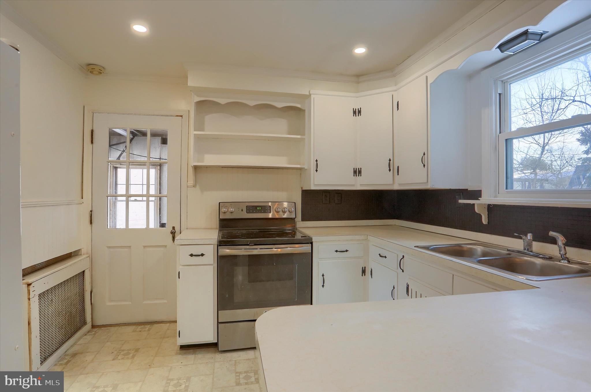 116 Fox Street Harrisburg, PA 17109 - Photo 11 of 35