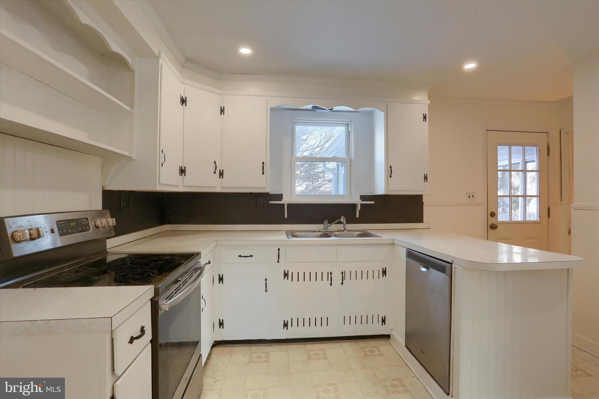 116 Fox Street Harrisburg, PA 17109 - Photo 10 of 35