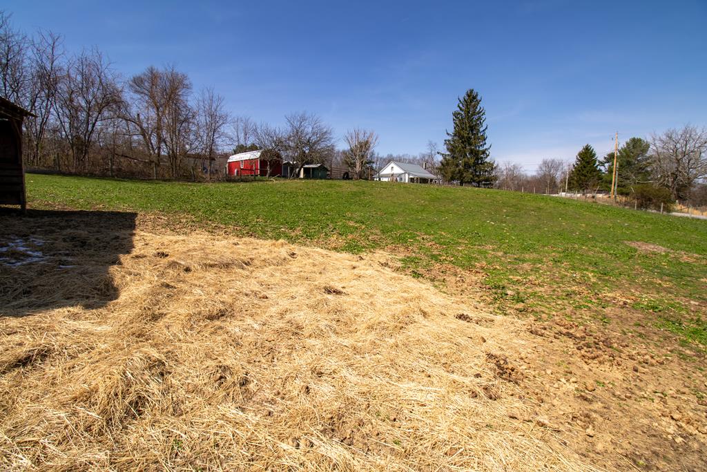 613 Rakestown Road Ivanhoe, VA 24350 - Photo 36 of 41 Gallery Image 36