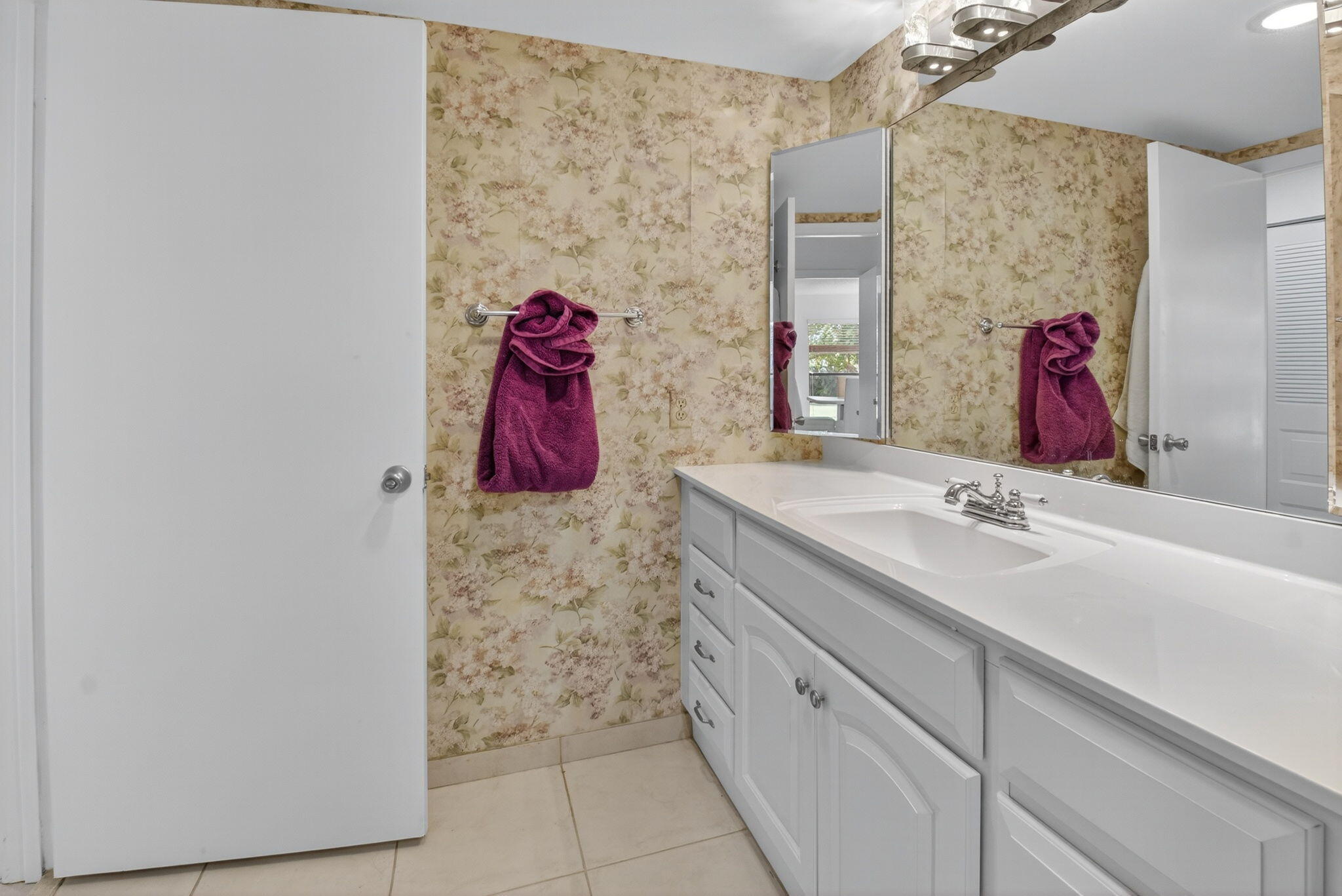 10 Southport Lane, Unit B Boynton Beach, FL 33436 - Photo 21 of 80 Primary Bathroom