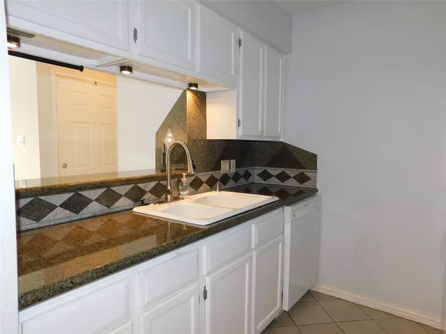 $108,000 | 2120 El Paseo Street, Unit 314, Houston, TX 77054