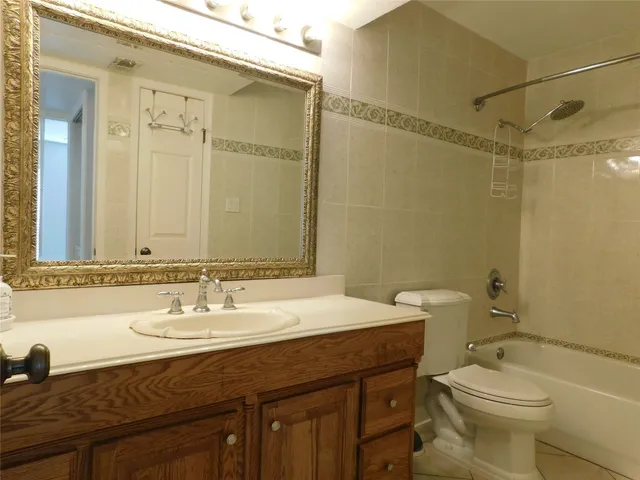 $108,000 | 2120 El Paseo Street, Unit 314, Houston, TX 77054