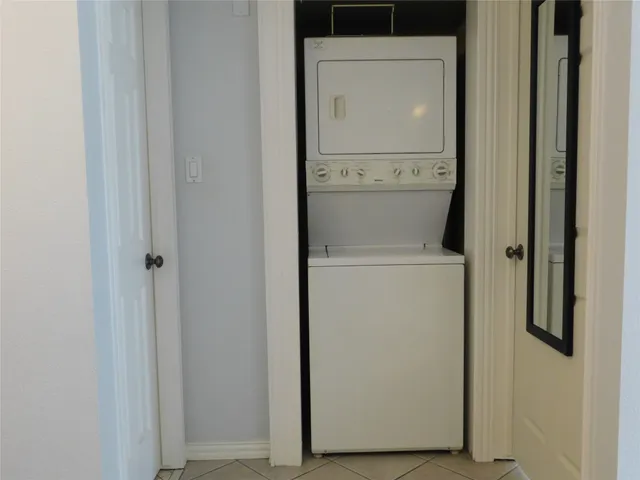 $108,000 | 2120 El Paseo Street, Unit 314, Houston, TX 77054