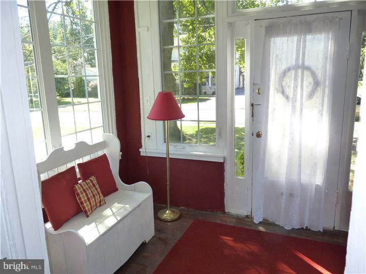 230 President Avenue Rutledge, PA 19070 - Photo 4 of 25 Enclosed Porch