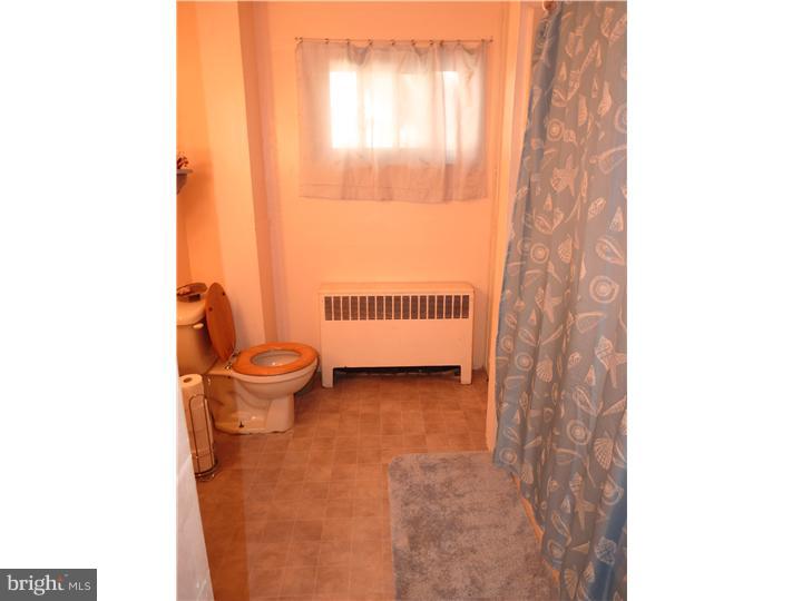 230 President Avenue Rutledge, PA 19070 - Photo 9 of 25 Bathroom