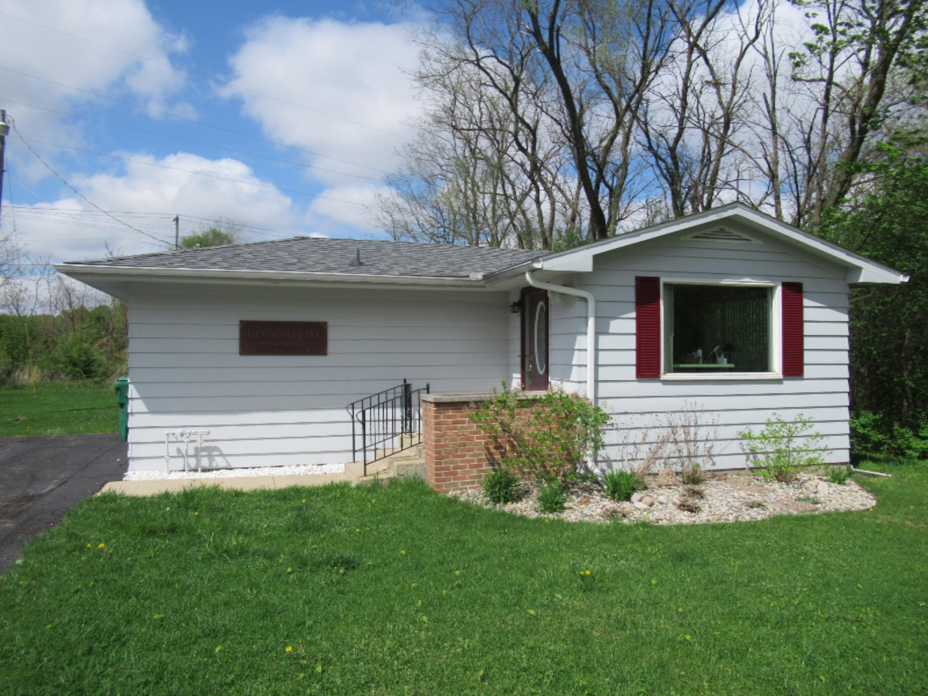 21502 A Shore Acres Road Cassopolis, MI 49031 - Photo 2 of 12 IMG_0818