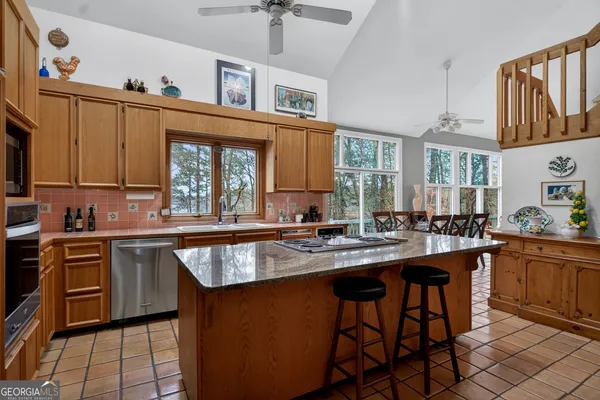$899,900 | 2010 Foxcroft Drive, LaGrange, GA 30240