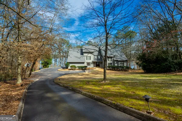 $899,900 | 2010 Foxcroft Drive, LaGrange, GA 30240