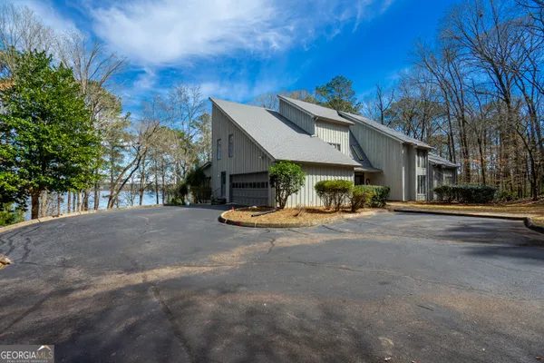 $899,900 | 2010 Foxcroft Drive, LaGrange, GA 30240