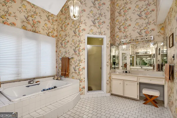 $899,900 | 2010 Foxcroft Drive, LaGrange, GA 30240