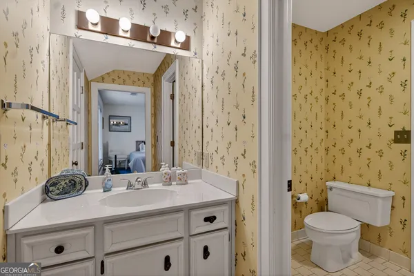 $899,900 | 2010 Foxcroft Drive, LaGrange, GA 30240