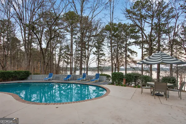 $899,900 | 2010 Foxcroft Drive, LaGrange, GA 30240