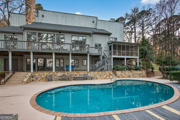 $899,900 | 2010 Foxcroft Drive, LaGrange, GA 30240