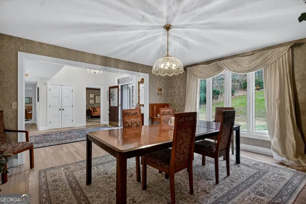 $899,900 | 2010 Foxcroft Drive, LaGrange, GA 30240