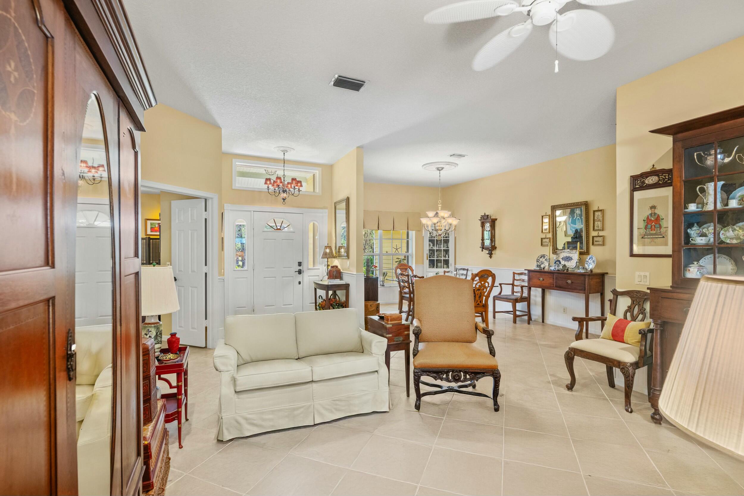19077 Southeast County Line Road Jupiter, FL 33469 - Photo 16 of 74 Living