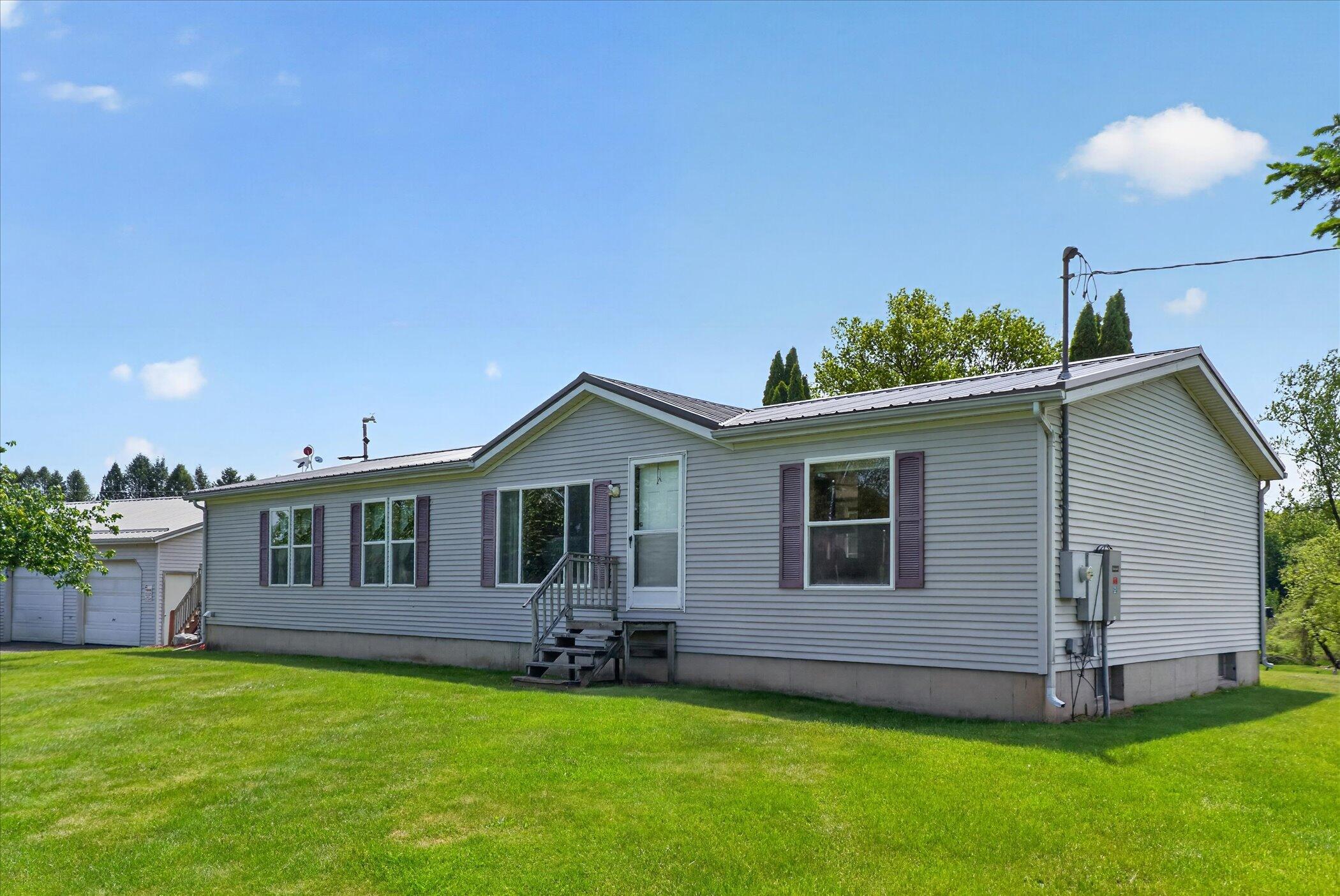 21172 29 1/2 Mile Road Springport, MI 49284 - Photo 4 of 29 21172 29 1/2 Mile Rd