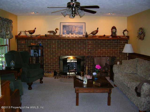 8102 Spring Hill Farm Road East Gloucester, VA 23061 - Photo 11 of 32 Gallery Image 11