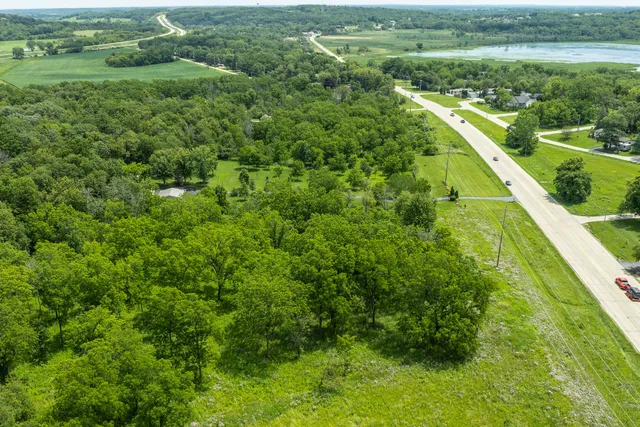 $345,000 | Lt15 Royal Glen Court, Geneva, WI 53147