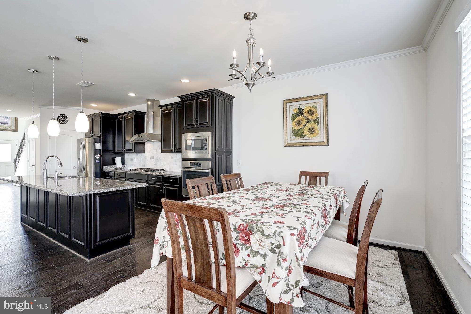42324 Benfold Square Ashburn, VA 20148 - Photo 11 of 30 Dining Room