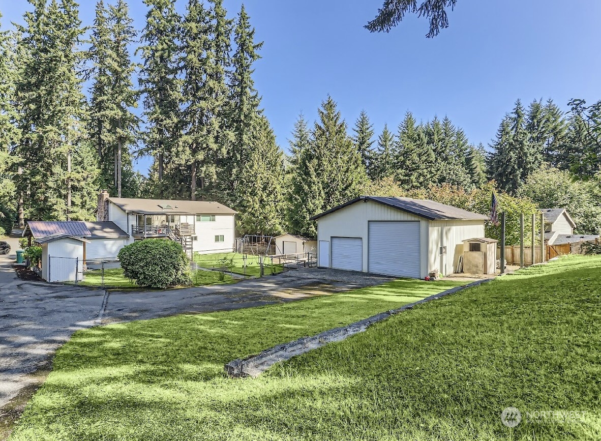 4518 Maltby Road Bothell, WA 98012 - Photo 2 of 31