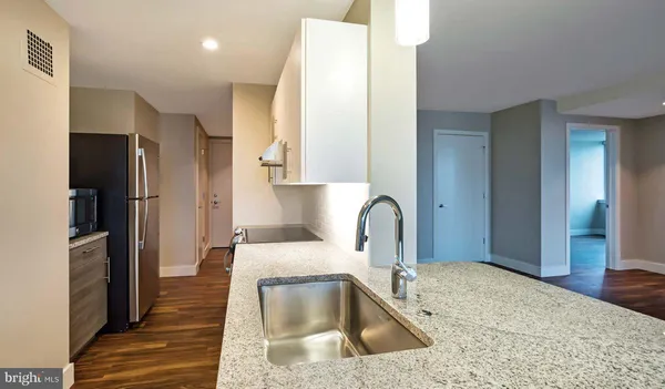 $3,806 | 2200 Benjamin Franklin Parkway, Unit S0611, Philadelphia, PA 19130