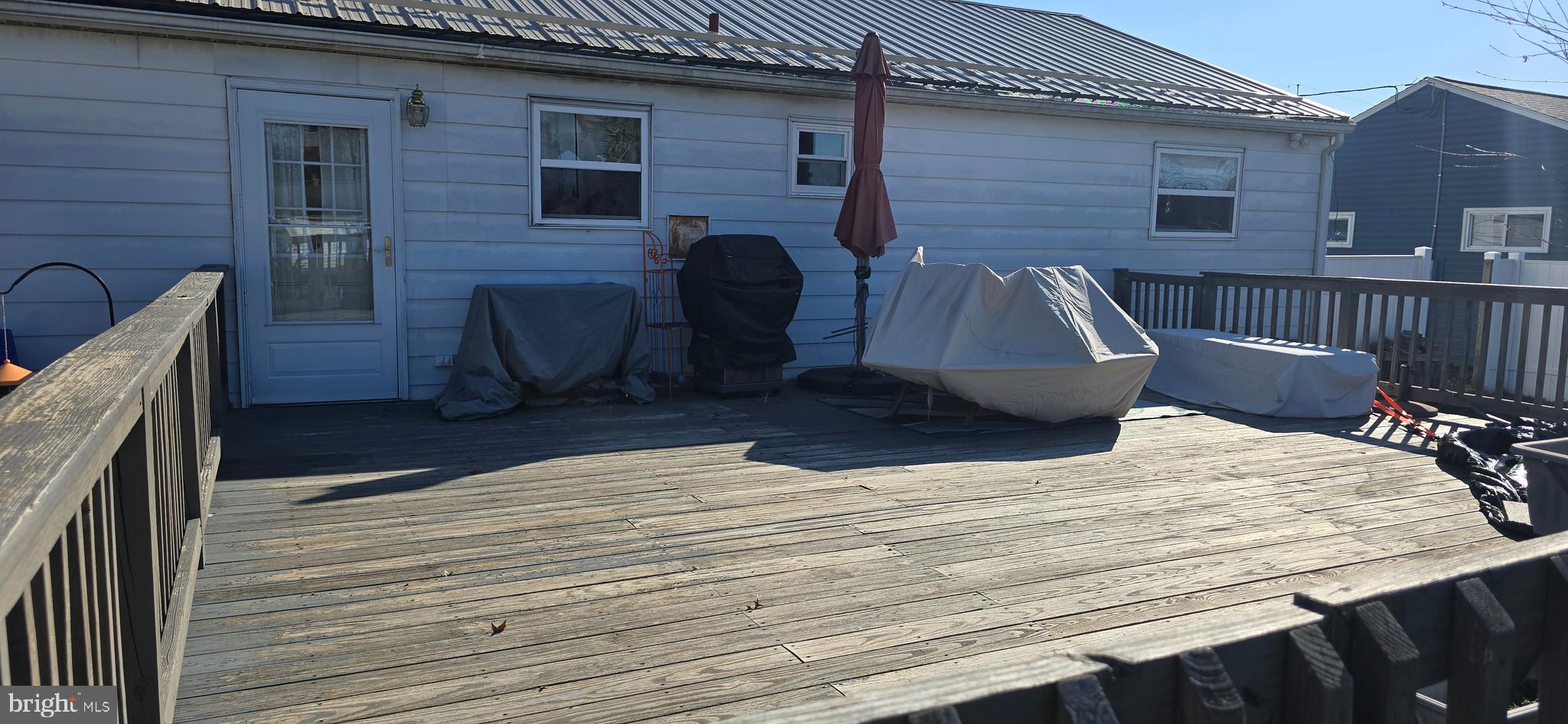 9 Nottingham Road Camp Hill, PA 17011 - Photo 4 of 7 deck