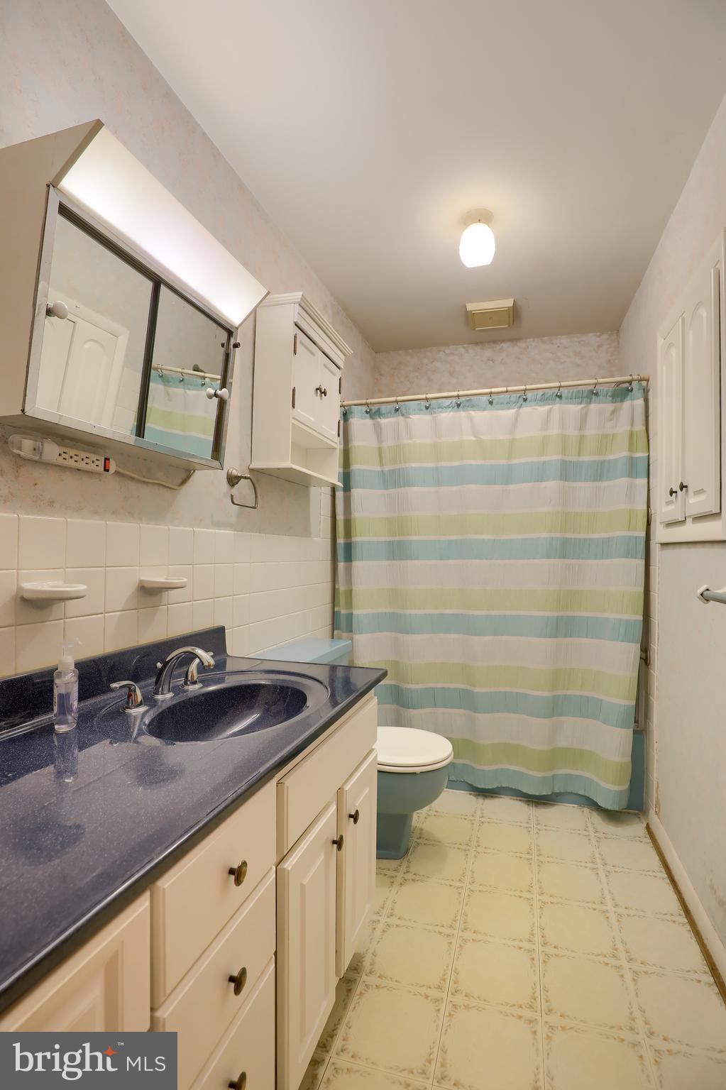 525 Spring Avenue Lititz, PA 17543 - Photo 12 of 29