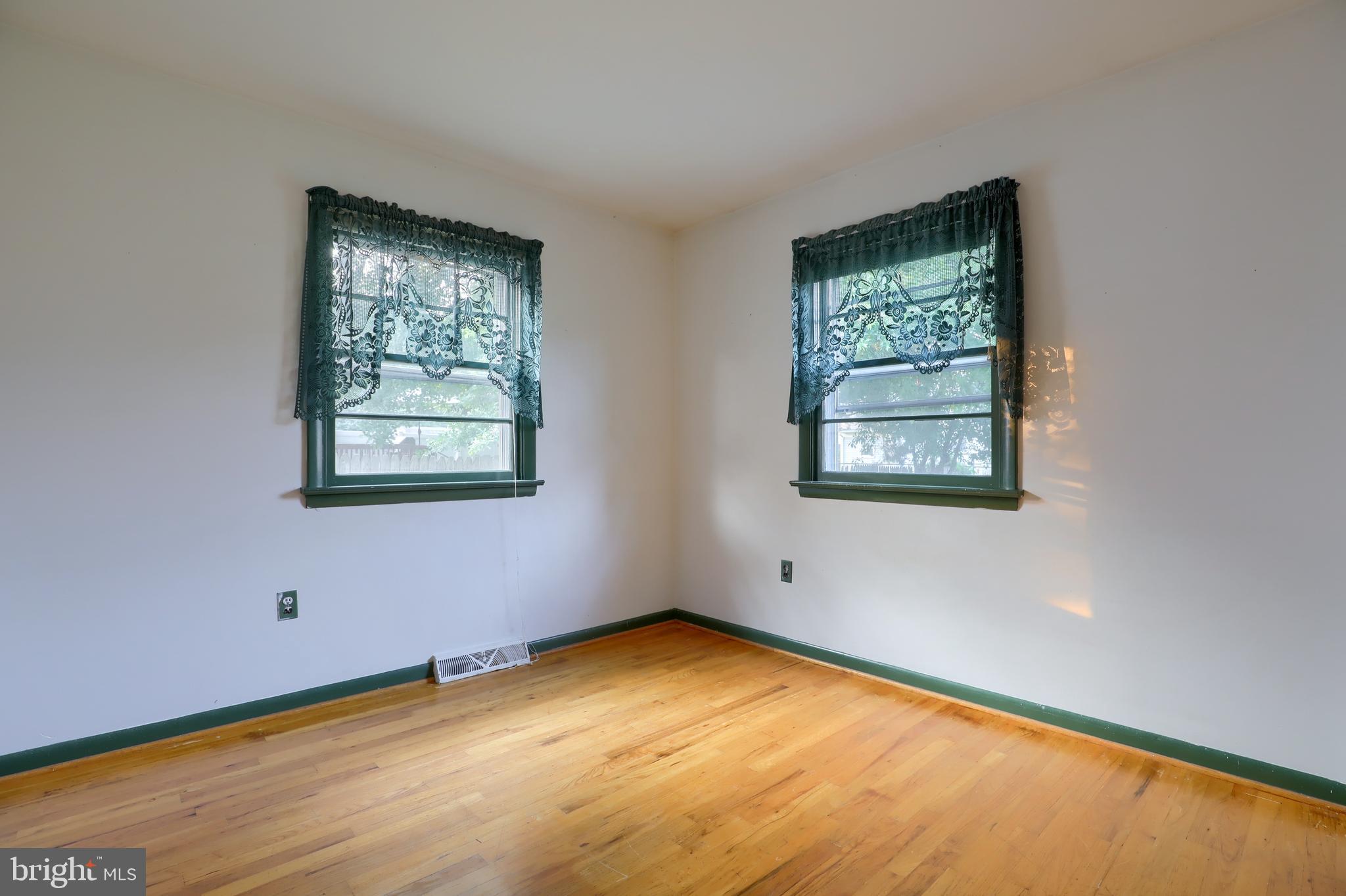 525 Spring Avenue Lititz, PA 17543 - Photo 14 of 29