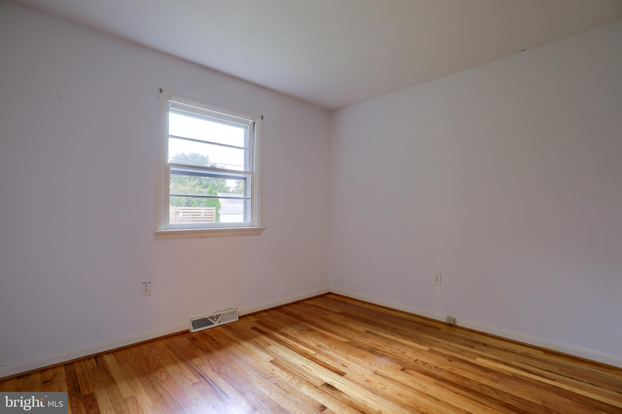 525 Spring Avenue Lititz, PA 17543 - Photo 15 of 29