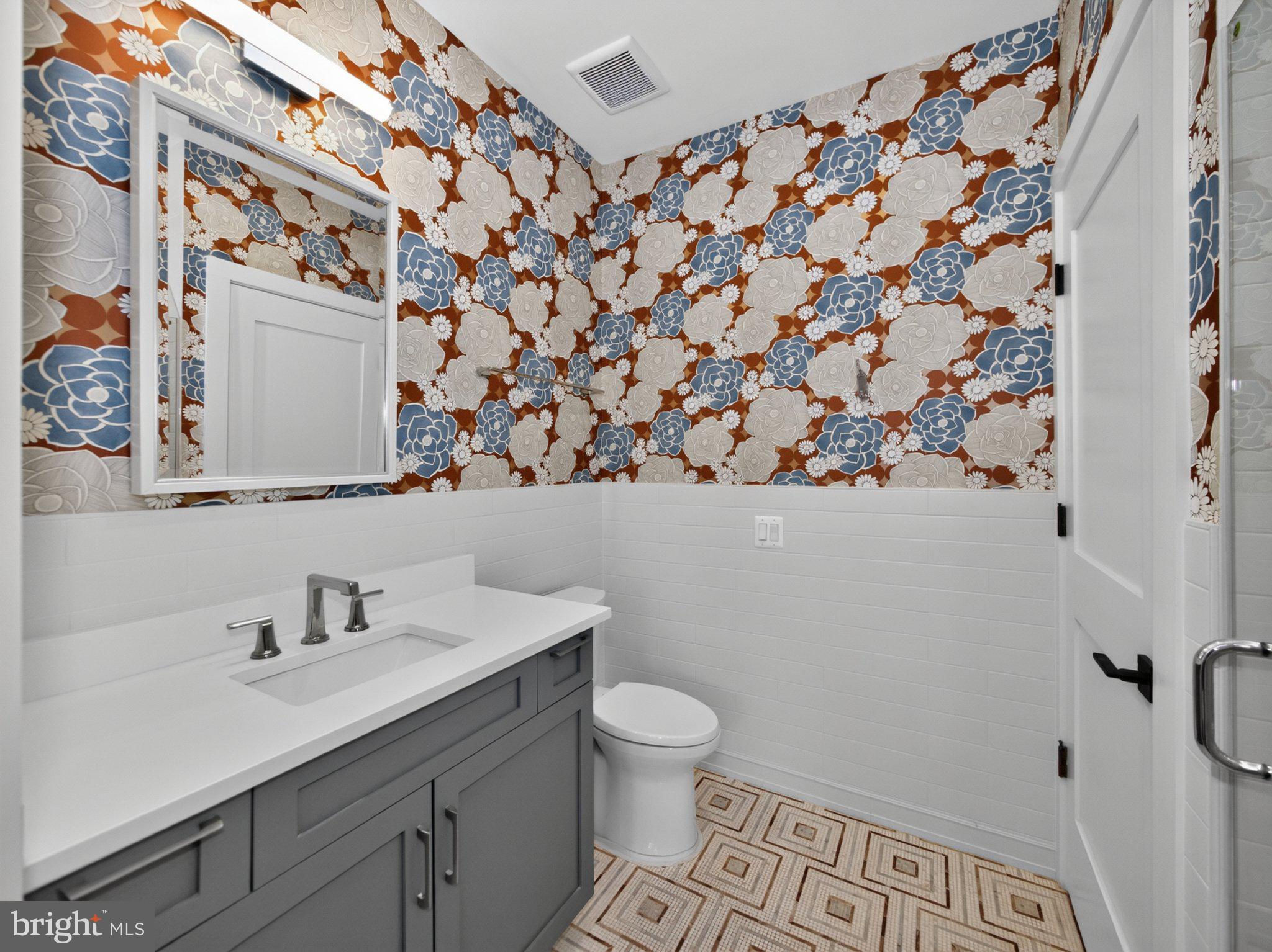 17217 Redland Road Rockville, MD 20855 - Photo 8 of 44 Private bathroom.