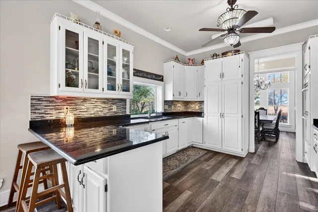 $1,375,000 | 8355 Vlg Gln Lane, Scurry, TX 75158