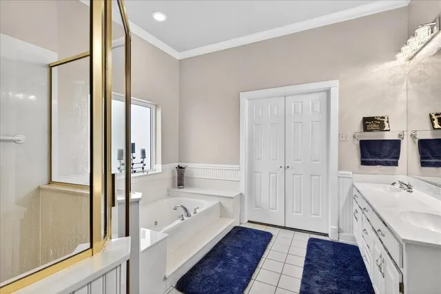 $1,375,000 | 8355 Vlg Gln Lane, Scurry, TX 75158