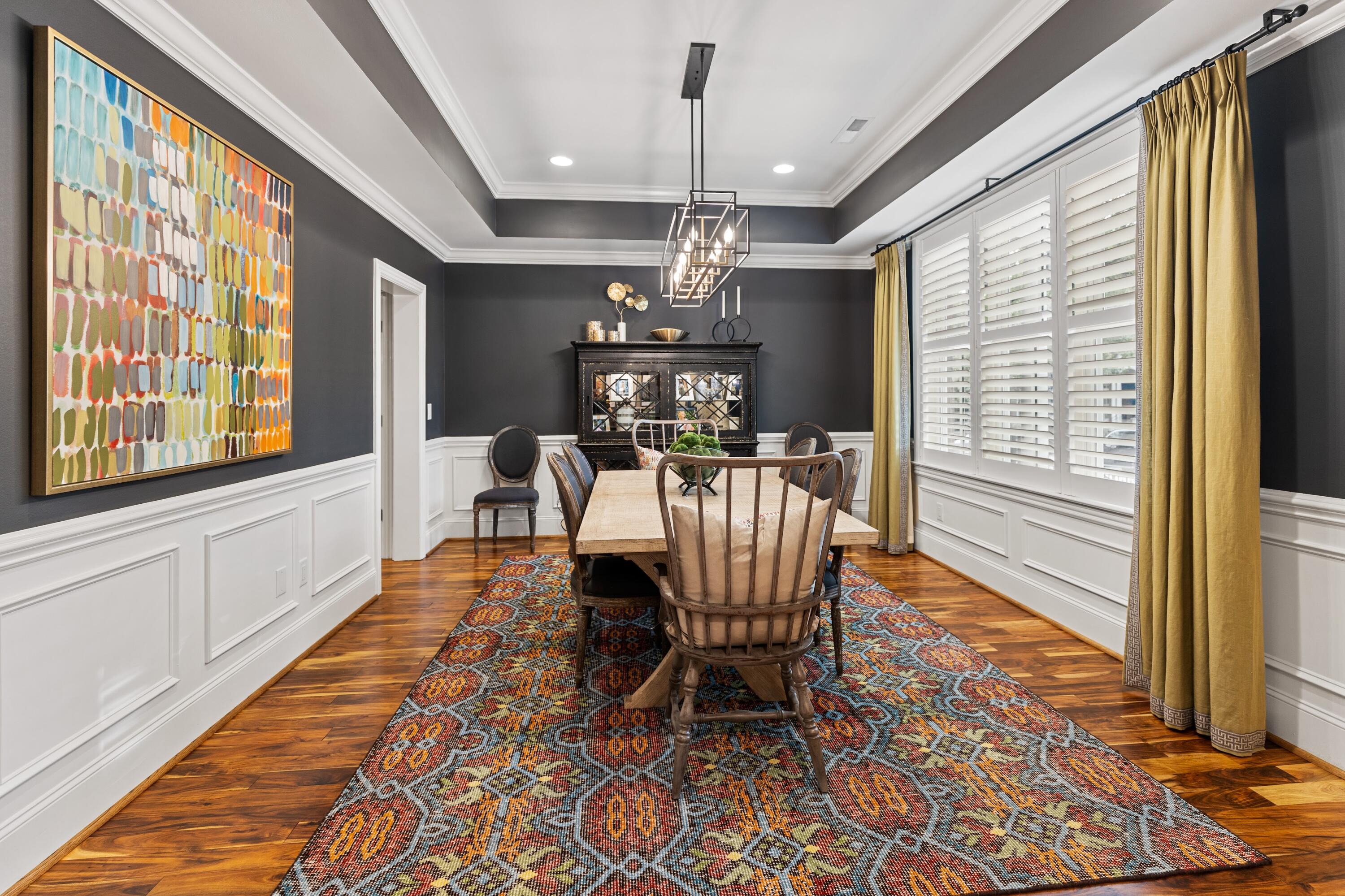 242 Cherry Street Chattanooga, TN 37403 - Photo 18 of 110 Waincotting & Tray Ceiling