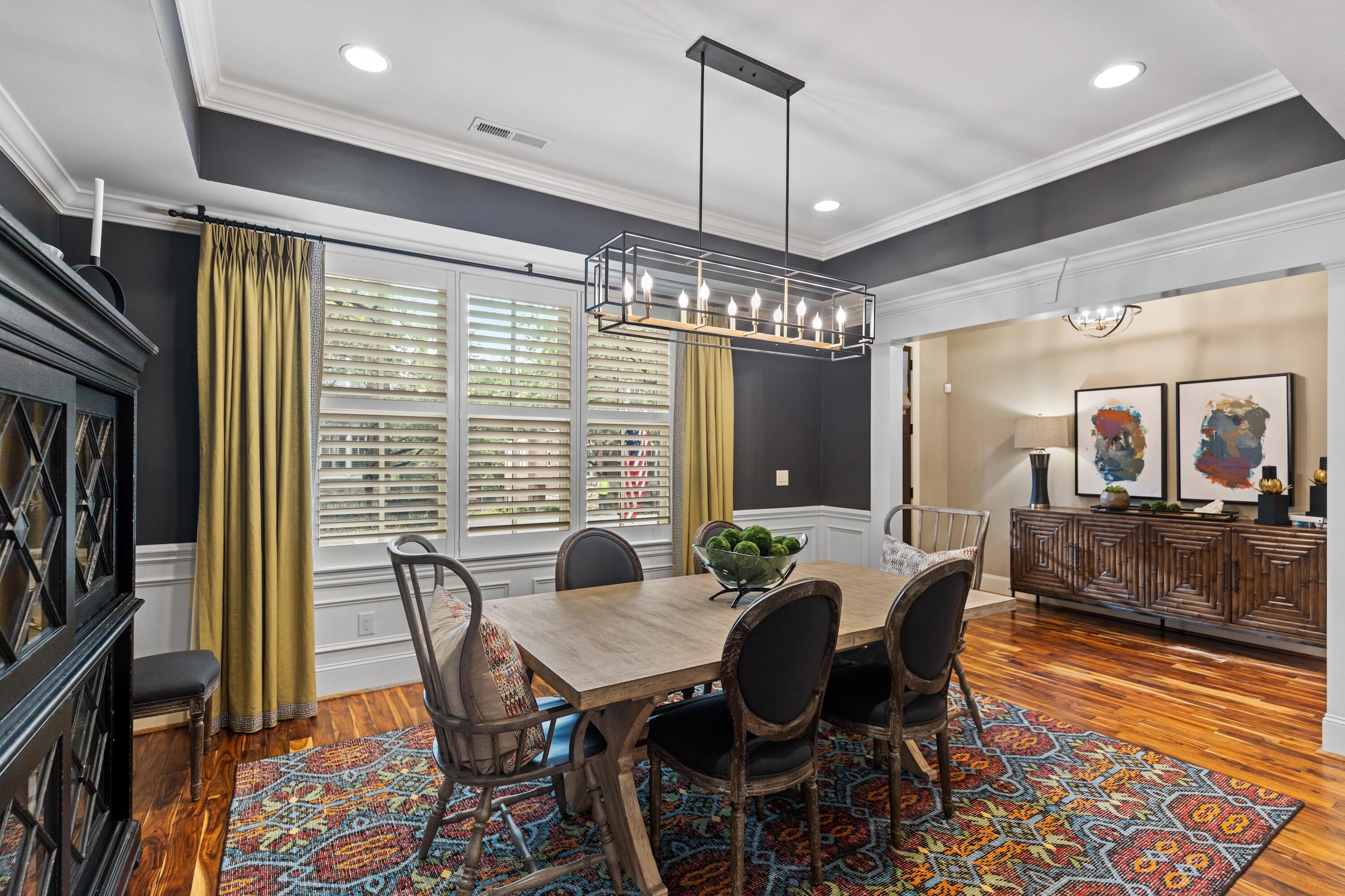 242 Cherry Street Chattanooga, TN 37403 - Photo 19 of 110 Room for Most Any Size Table