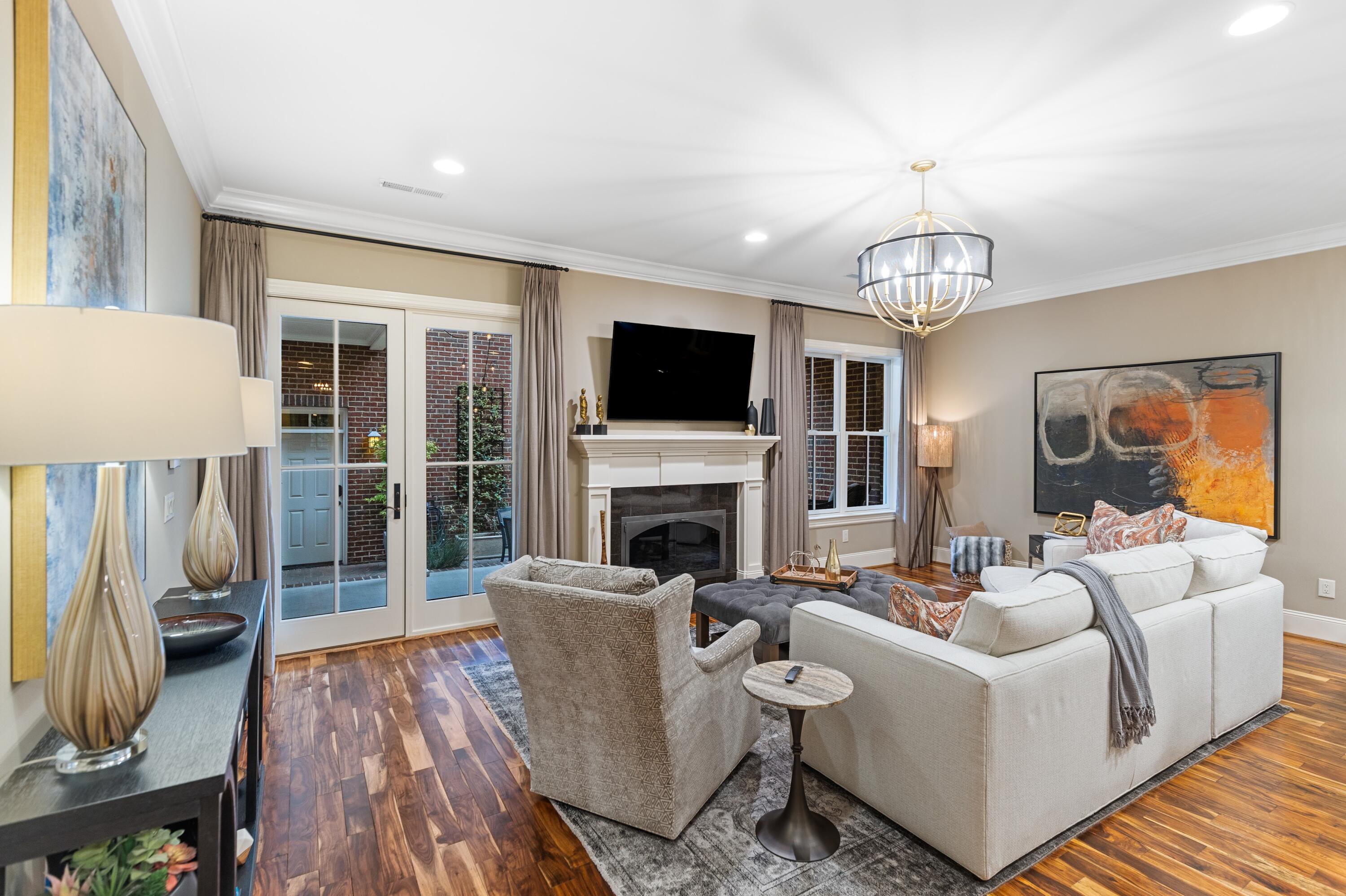 242 Cherry Street Chattanooga, TN 37403 - Photo 27 of 110 Spacious Living w/ Ornate Gas Fireplace