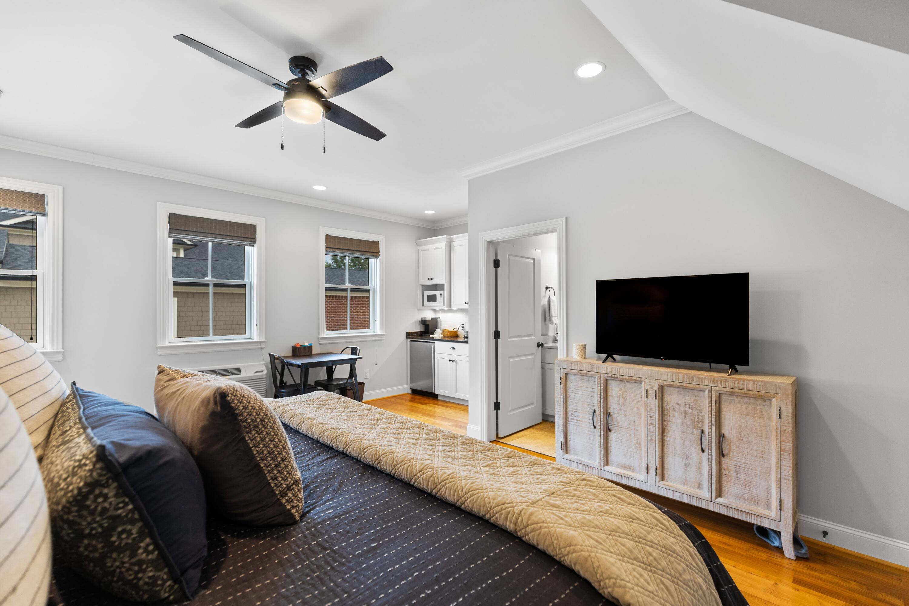 242 Cherry Street Chattanooga, TN 37403 - Photo 59 of 110 Carriage apartment/Guest home