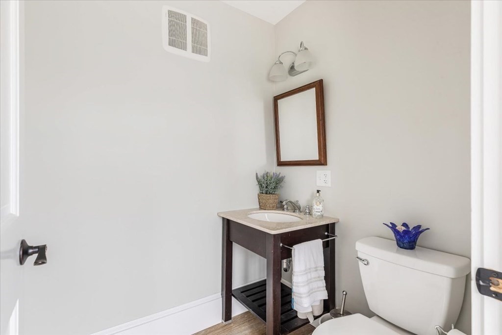 8 Oceanside Drive Scituate, MA 02066 - Photo 18 of 41