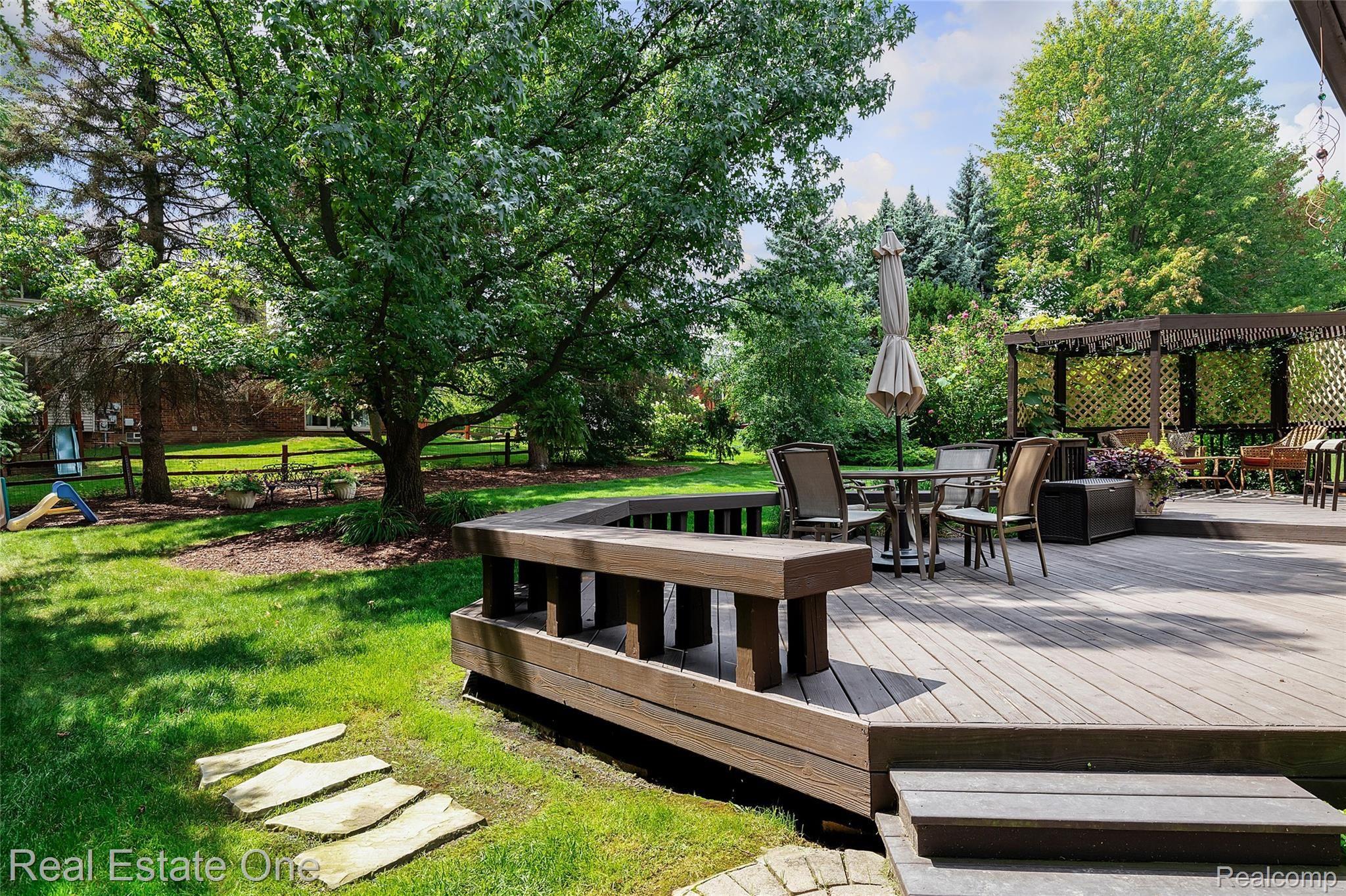 223 Union Drive Rochester, MI 48307 - Photo 28 of 37 Union 21.JPG