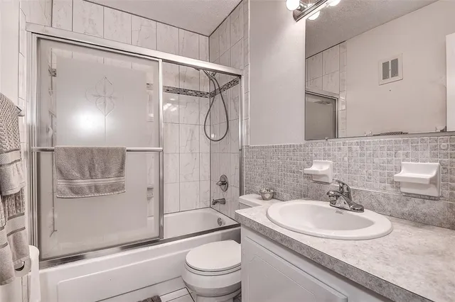 $258,000 | 3010 59th Street South, Unit 301, Gulfport, FL 33707