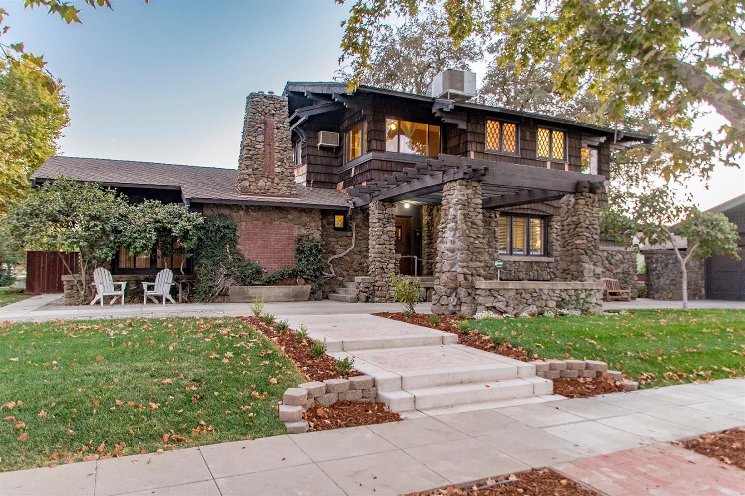 244 North Crespi Avenue Exeter, CA 93221 - Photo 5 of 41