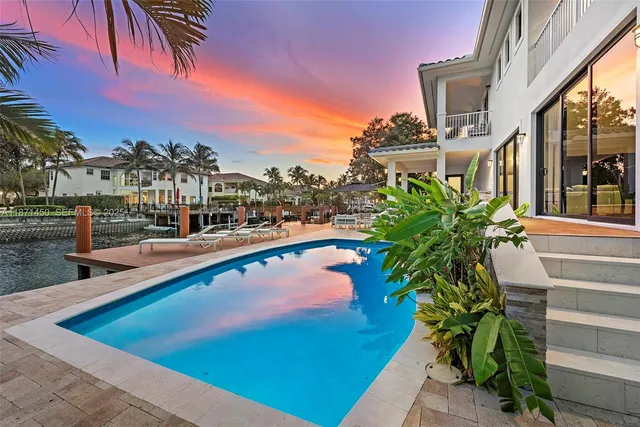 $27,950 | 850 Washington Street, Hollywood, FL 33019