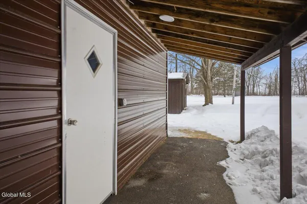 $269,900 | 17 Green Barn Road, Hudson Falls, NY 12839