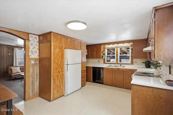 $269,900 | 17 Green Barn Road, Hudson Falls, NY 12839