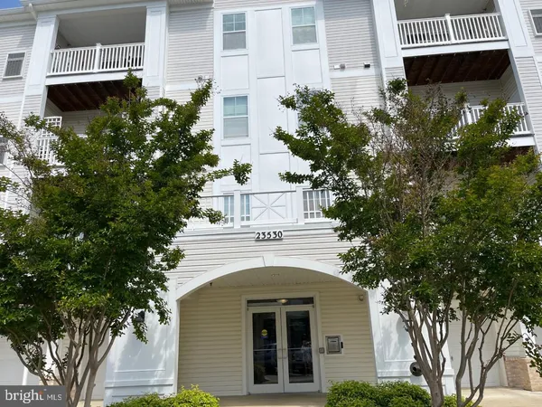 $2,100 | 23530 Franklin Delano Roosevelt Boulevard, California, MD 20619