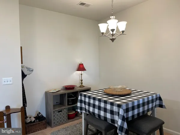 $2,100 | 23530 Franklin Delano Roosevelt Boulevard, California, MD 20619