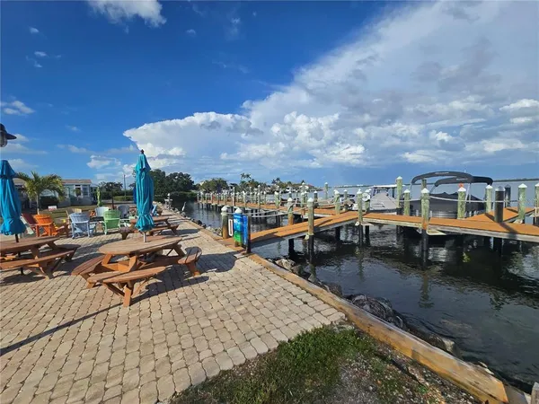 $2,500 | 2601 Gulf Drive North, Unit 216, Bradenton Beach, FL 34217